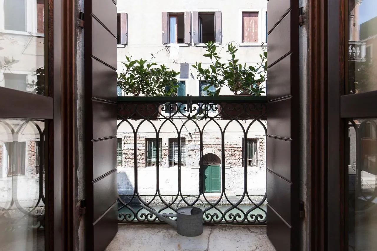 Casa Del Melograno Bed & Breakfast Venice
