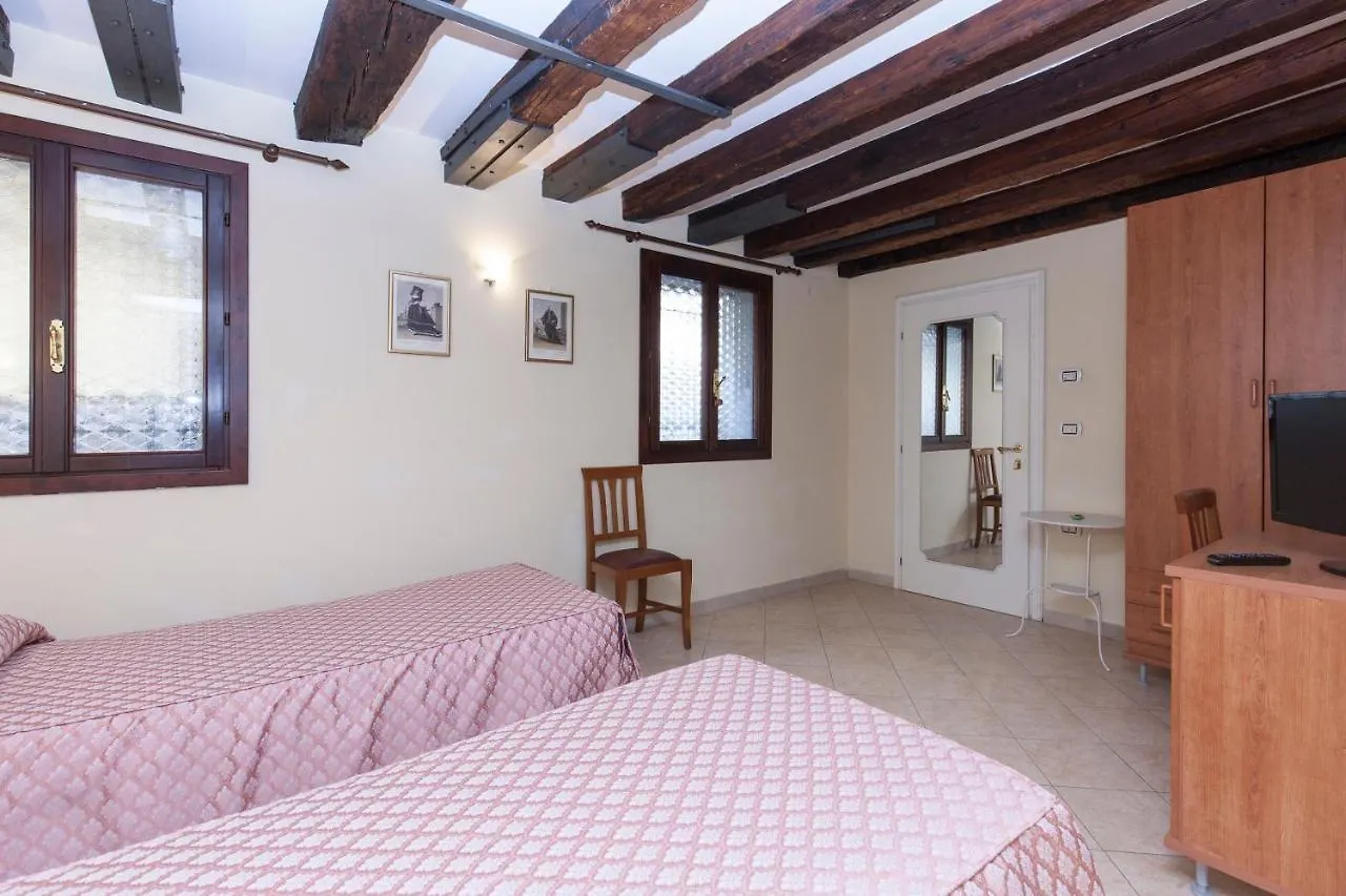 Casa Del Melograno Bed & Breakfast Venice